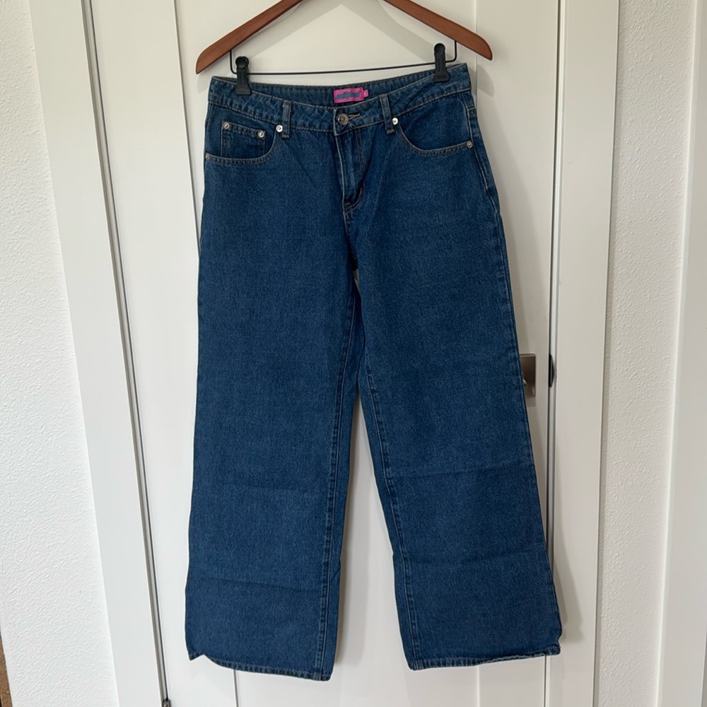Edikted, wide leg loose fit jean, Color: Blue jeans , Size: Medium